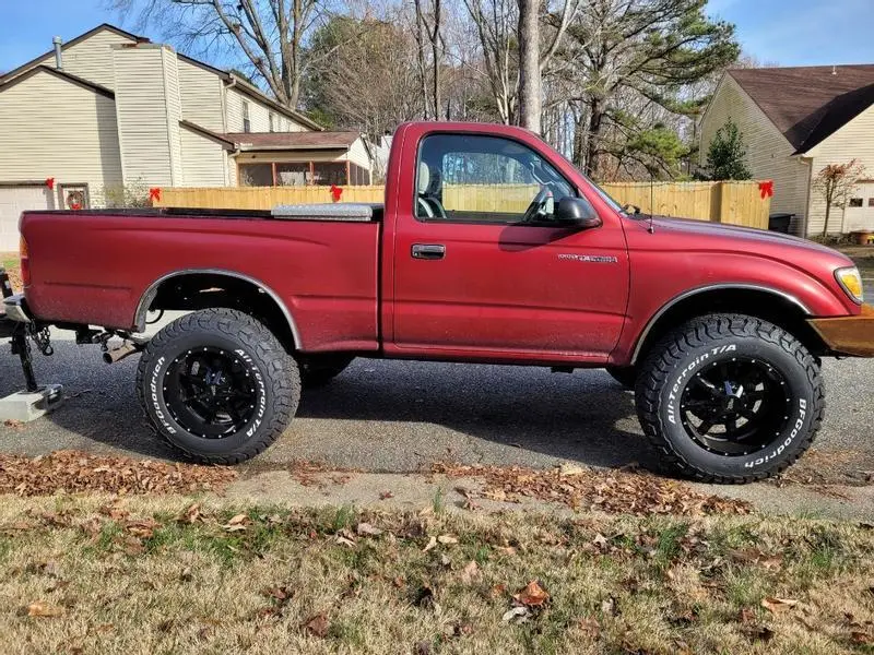 Toyota Tacoma is equipped with BFGoodrich All terrain T/A KO3 tire