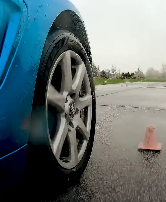 Goodyear Assurance Maxlife wet performance