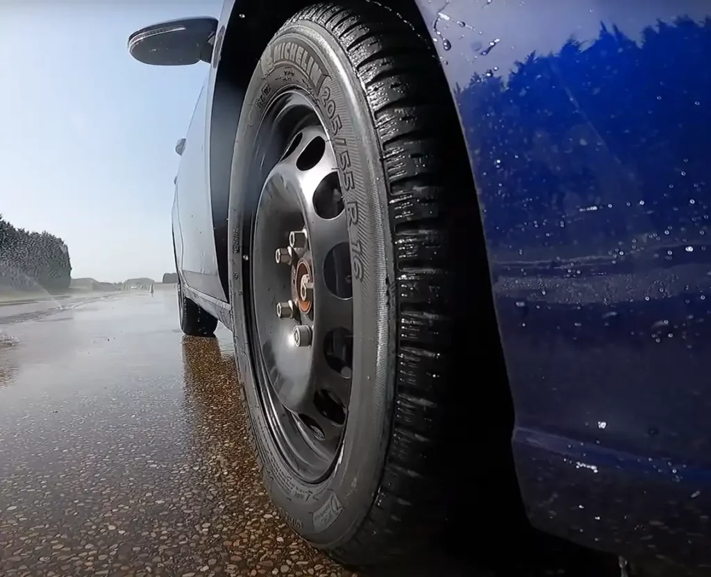 Michelin Agilis CrossClimate Rain Experience