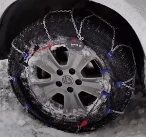 Diamond shape snow chains