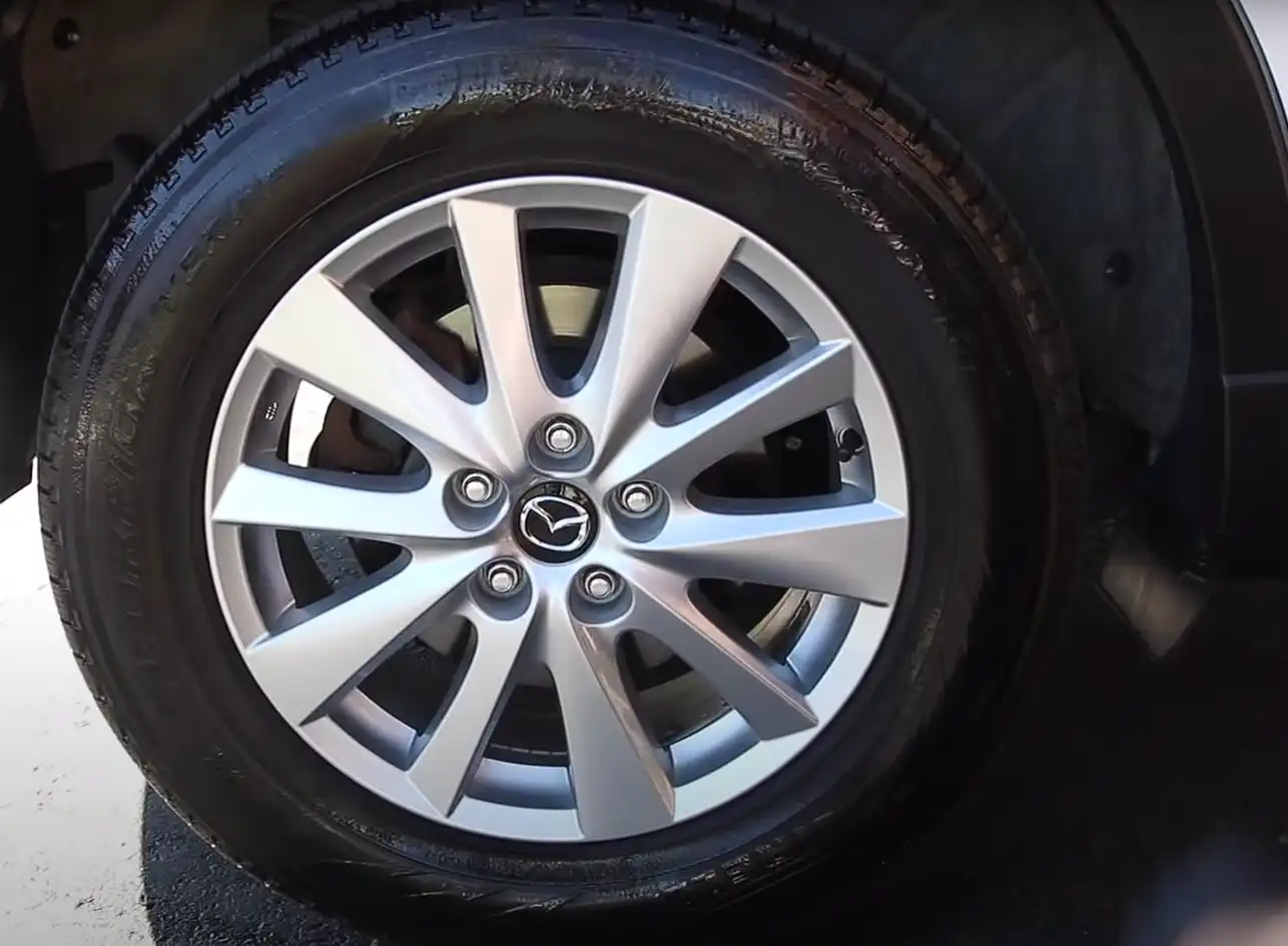 Tire Shine Spray Or Gel, Should You Use Them? TireDepth